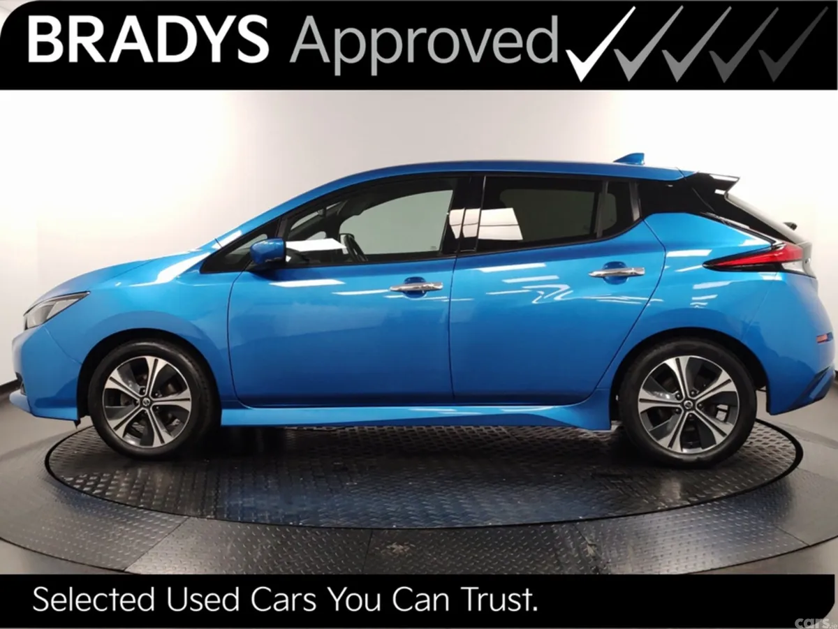 Nissan Leaf Hatchback, Electric, 2022, Blue