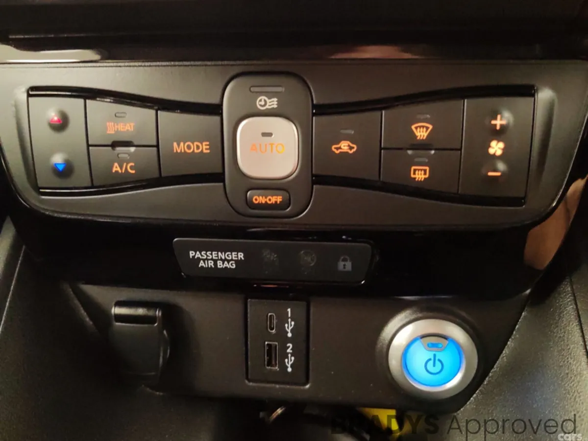 Nissan Leaf Hatchback, Electric, 2022, Blue