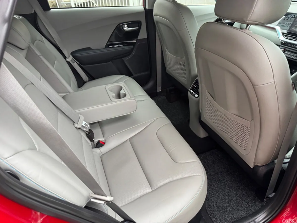 Kia Niro SUV, Petrol Plug-in Hybrid, 2020, Red