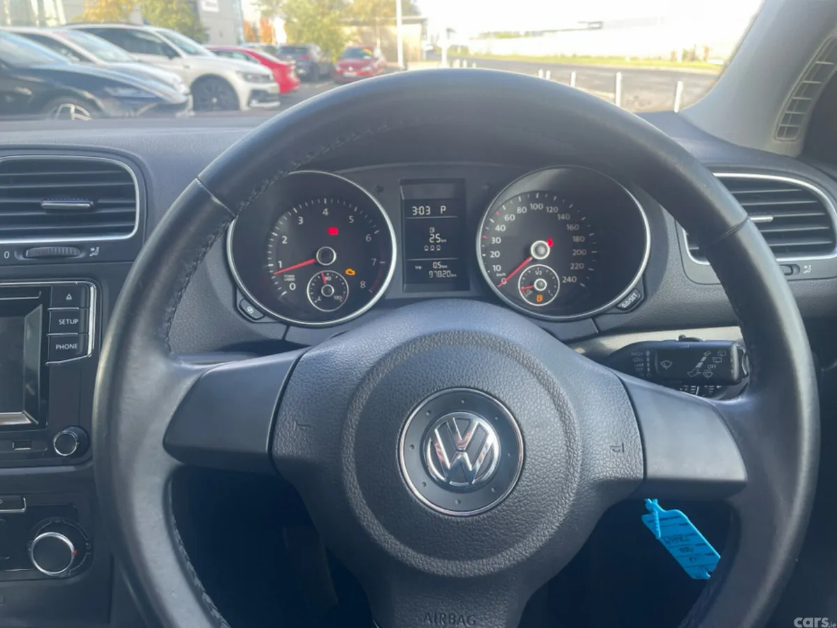 Volkswagen Golf Hatchback, Petrol, 2012, Red