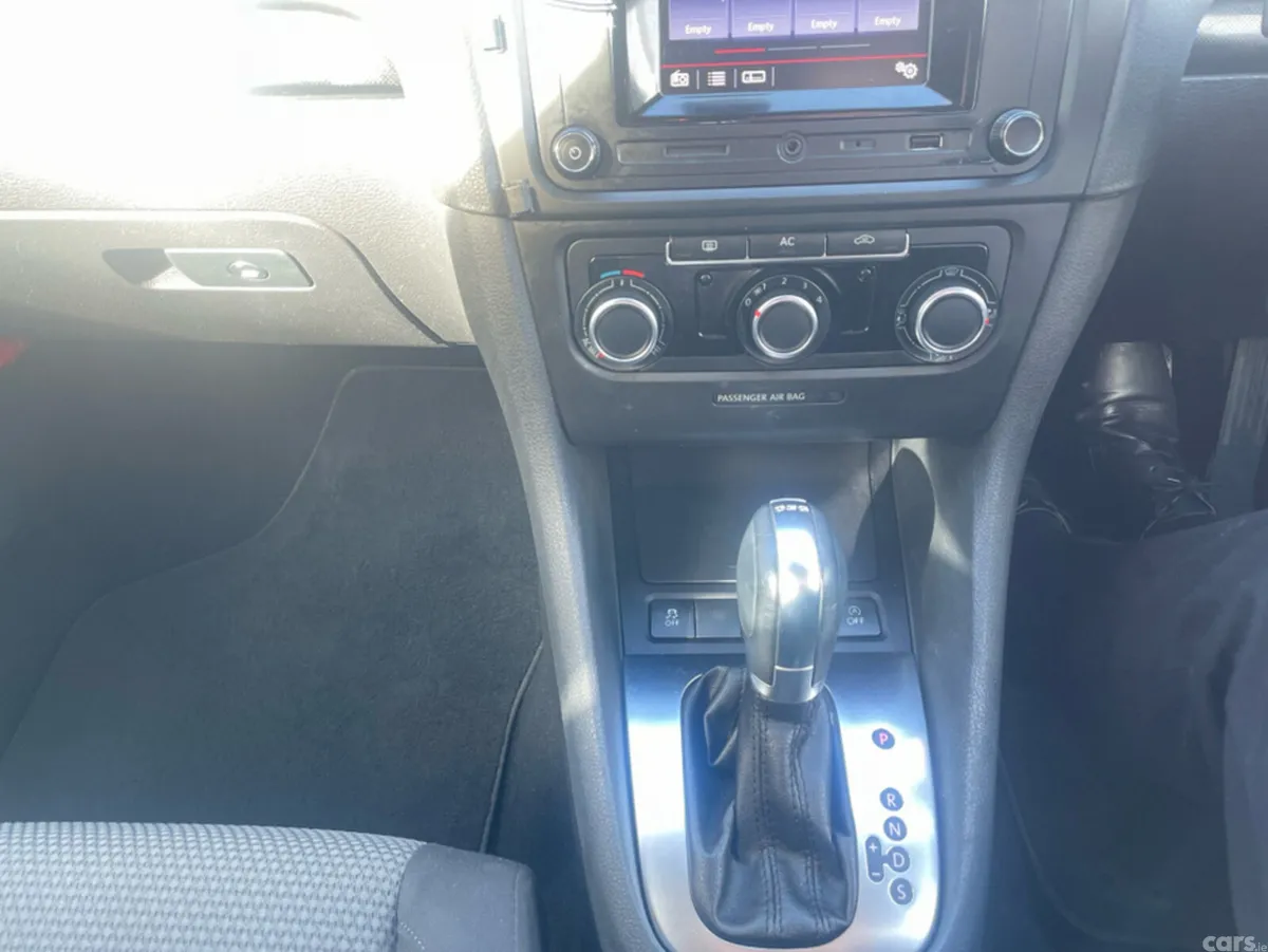 Volkswagen Golf Hatchback, Petrol, 2012, Red