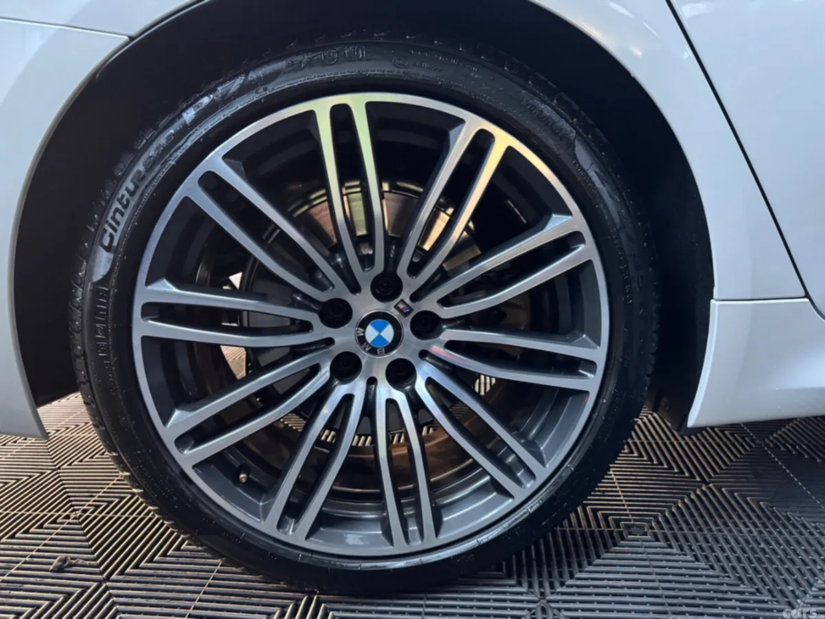BMW 5-Series Estate, Diesel, 2020, White