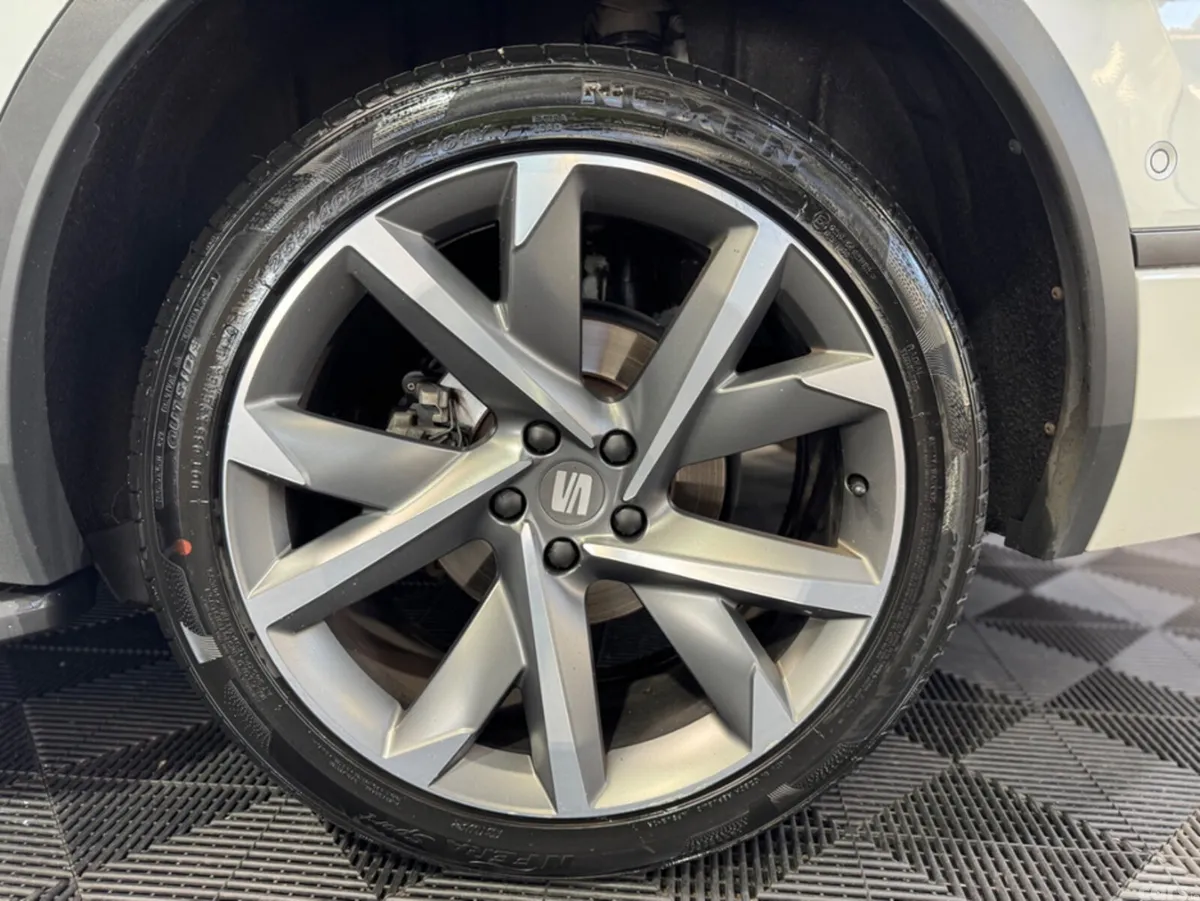 SEAT Tarraco Estate, Diesel, 2023, White
