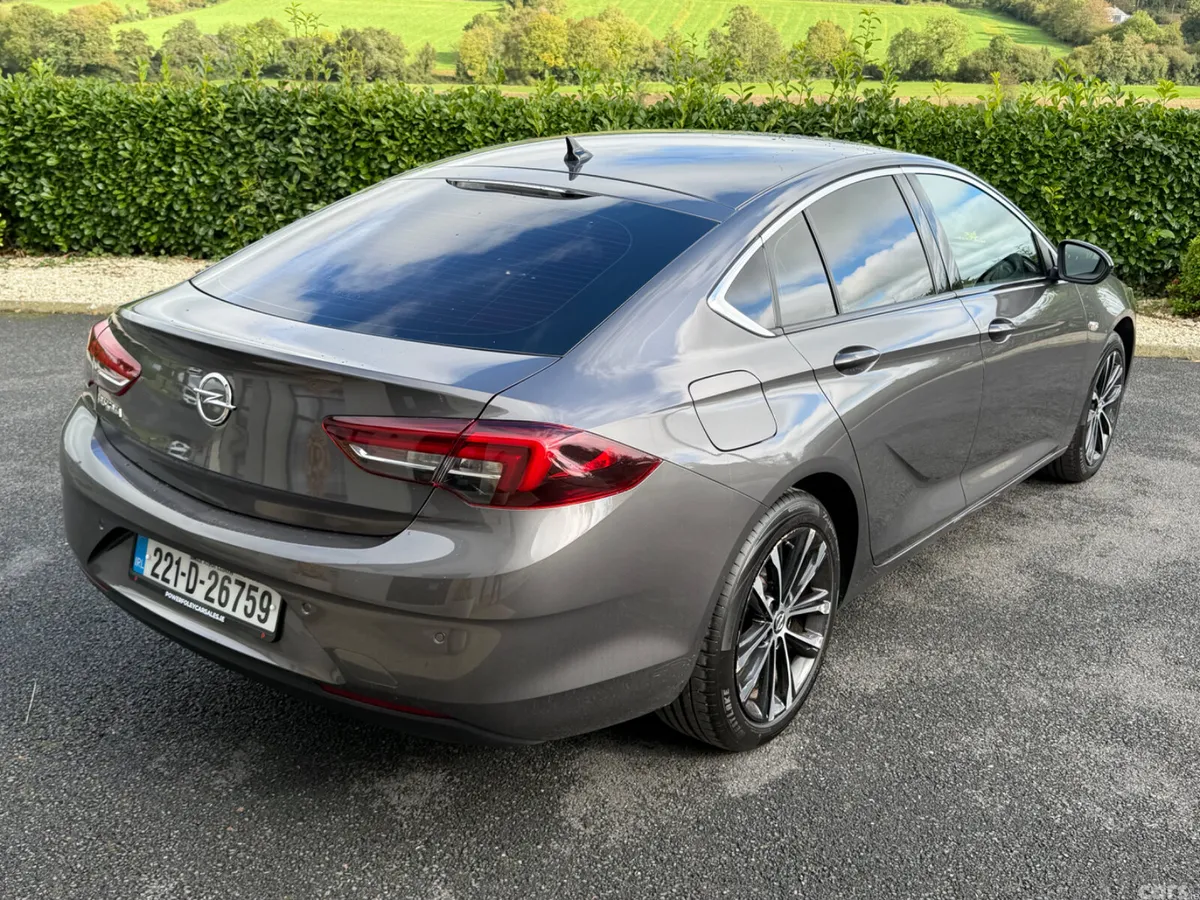 Opel Insignia Hatchback, Diesel, 2022, Grey