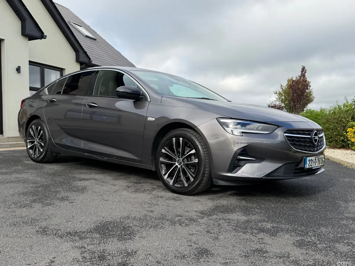 Opel Insignia Hatchback, Diesel, 2022, Grey