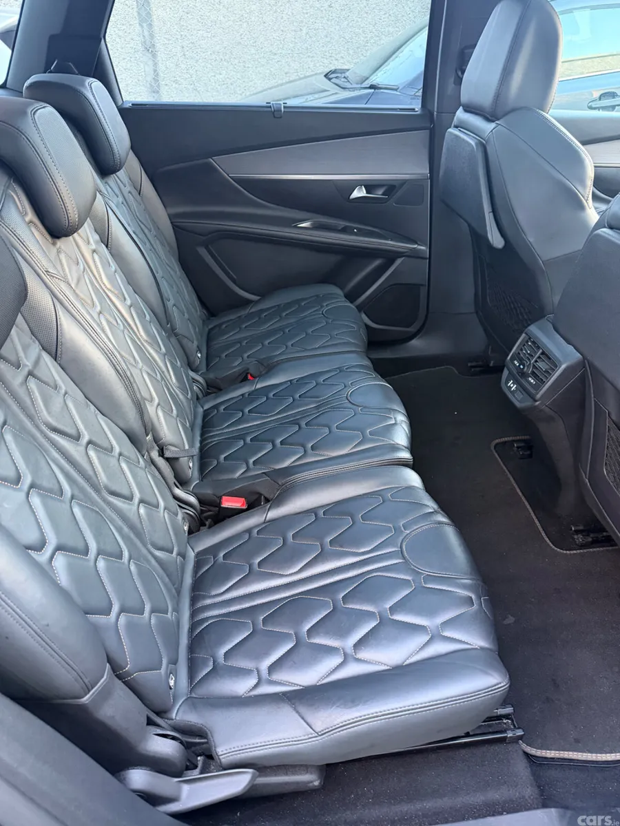 Peugeot 5008 SUV, Diesel, 2019, Grey