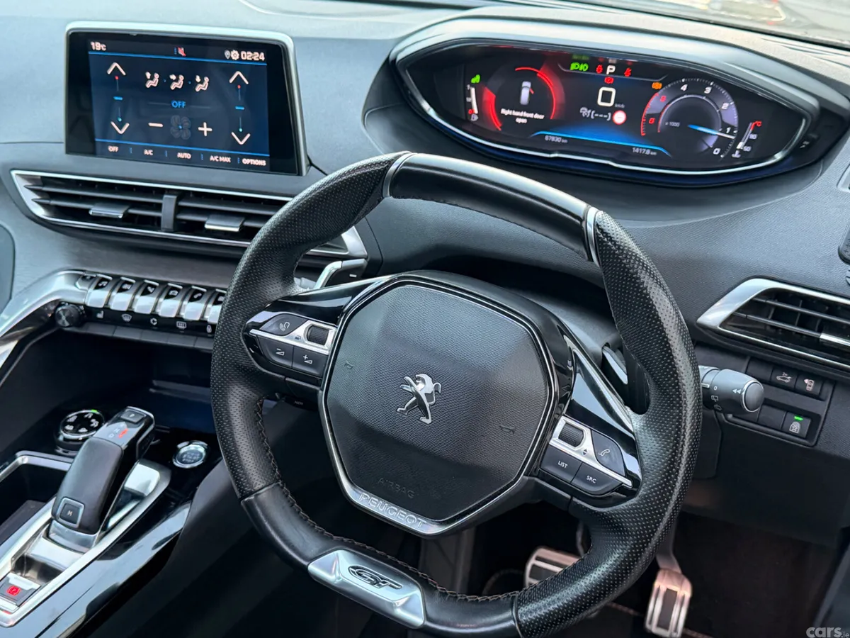 Peugeot 5008 SUV, Diesel, 2019, Grey