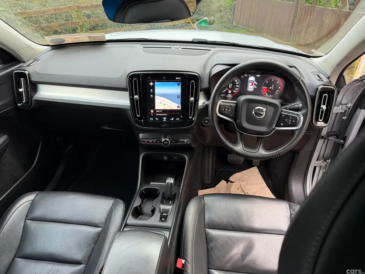 Volvo XC40 SUV, Diesel, 2018, Grey