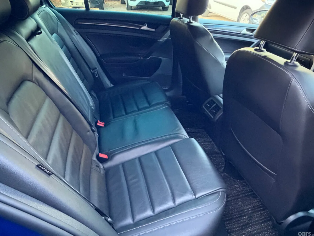 Volkswagen Golf Hatchback, Petrol, 2017, Blue