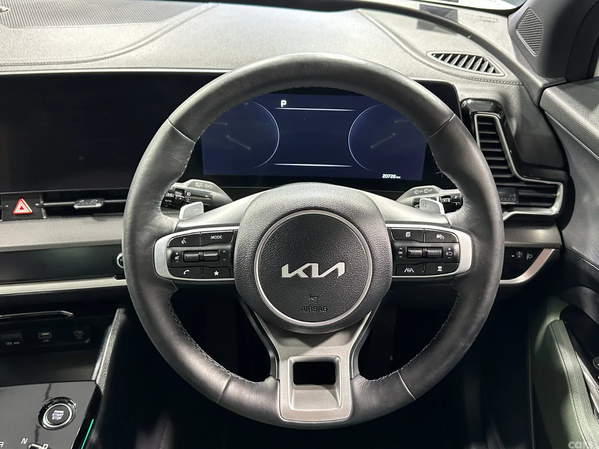 Kia Sportage SUV, Petrol Hybrid, 2024, White