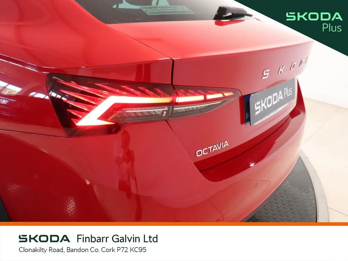 Skoda Octavia Saloon, Diesel, 2026, Red