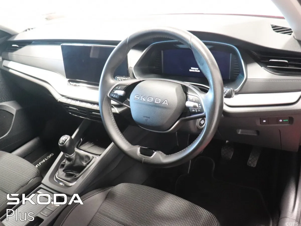 Skoda Octavia Saloon, Diesel, 2026, Red
