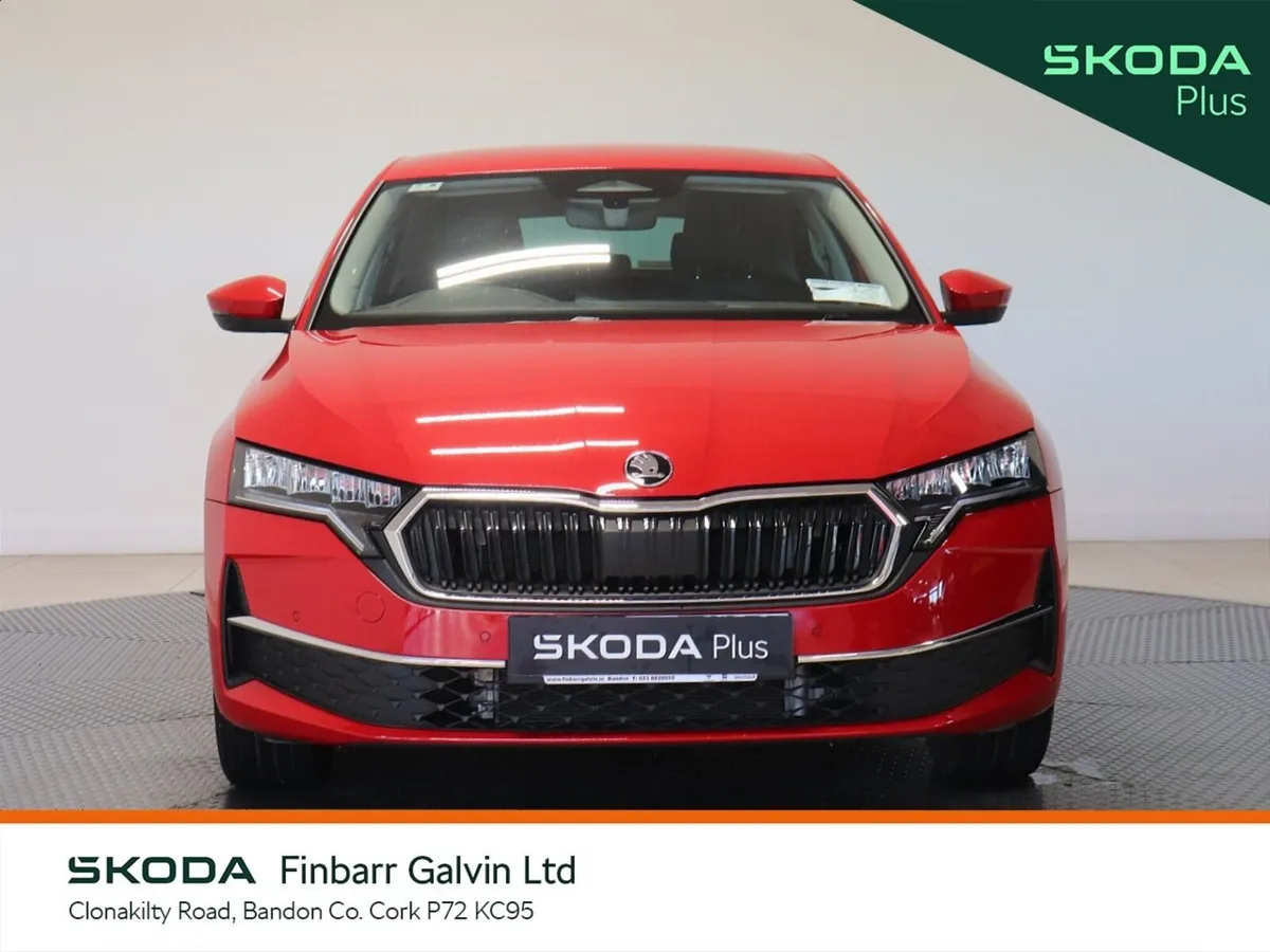 Skoda Octavia Saloon, Diesel, 2026, Red