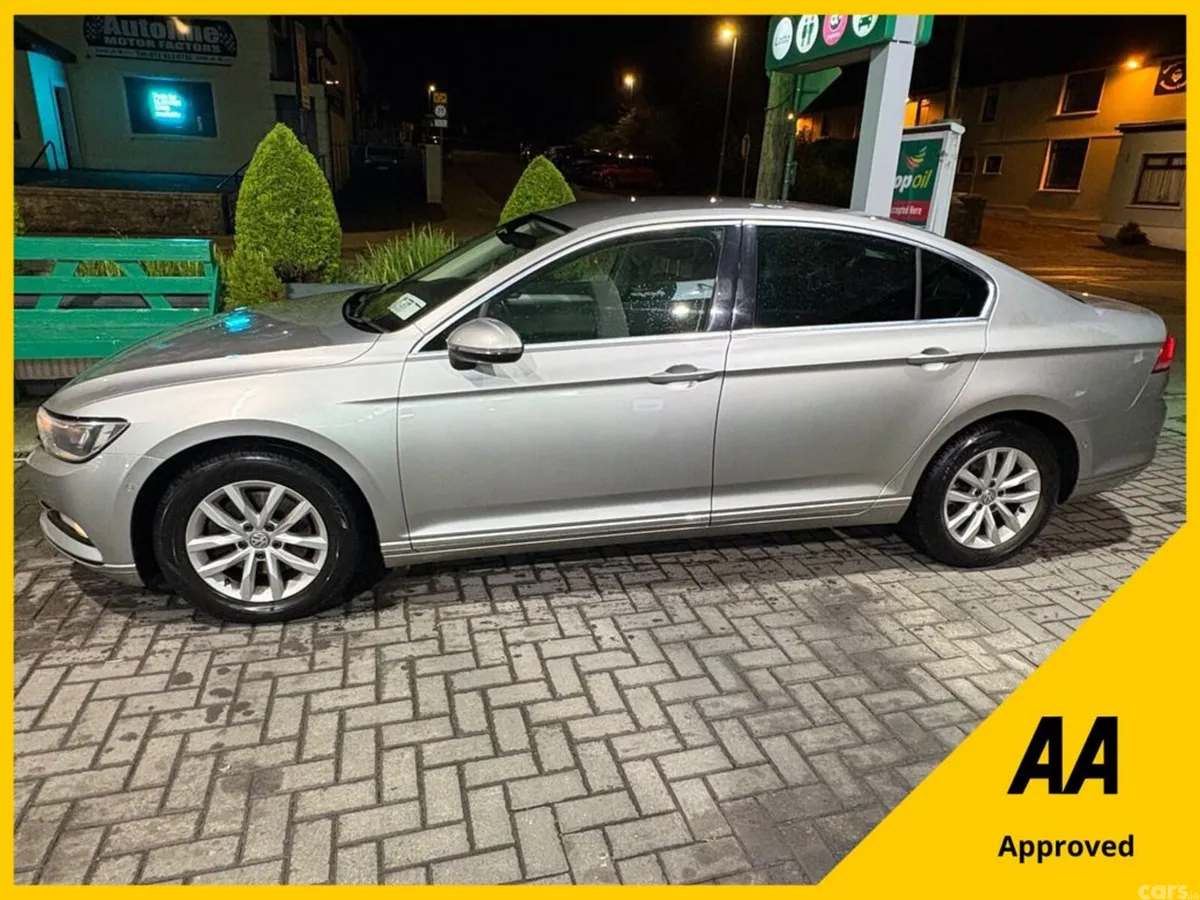 Volkswagen Passat Saloon, Diesel, 2016, Silver