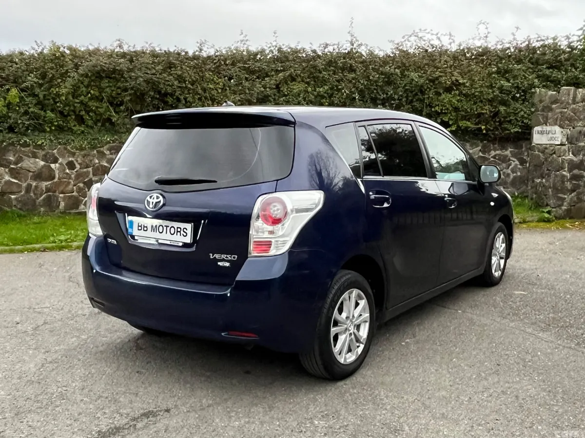 Toyota Verso MPV, Petrol, 2011, Blue