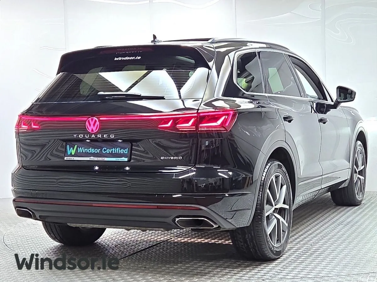 Volkswagen Touareg SUV, Petrol Hybrid, 2023, Black
