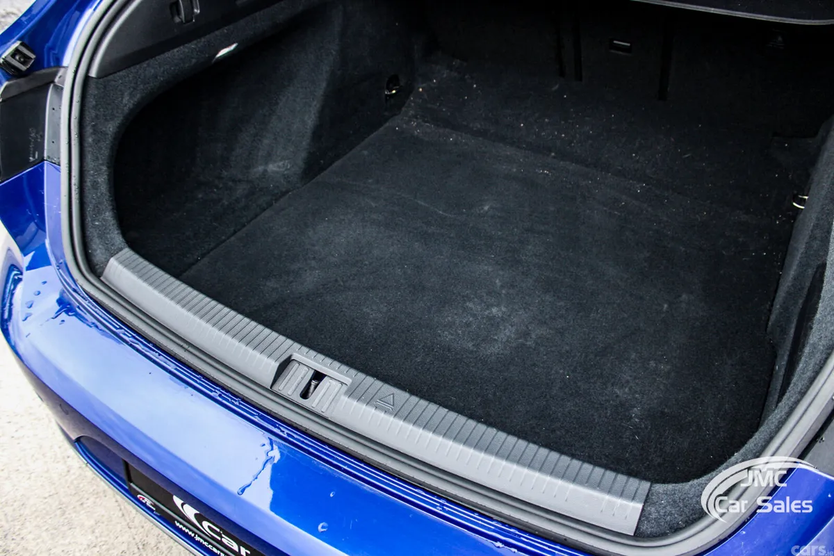 Volkswagen Arteon Estate, Diesel, 2021, Blue