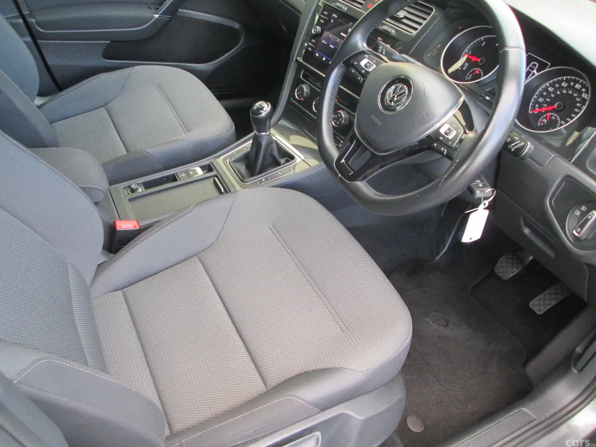 Volkswagen Golf Hatchback, Diesel, 2019, Grey