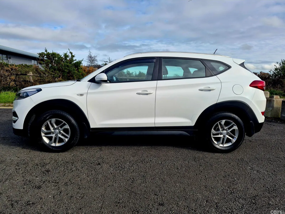 Hyundai Tucson SUV, Diesel, 2016, White