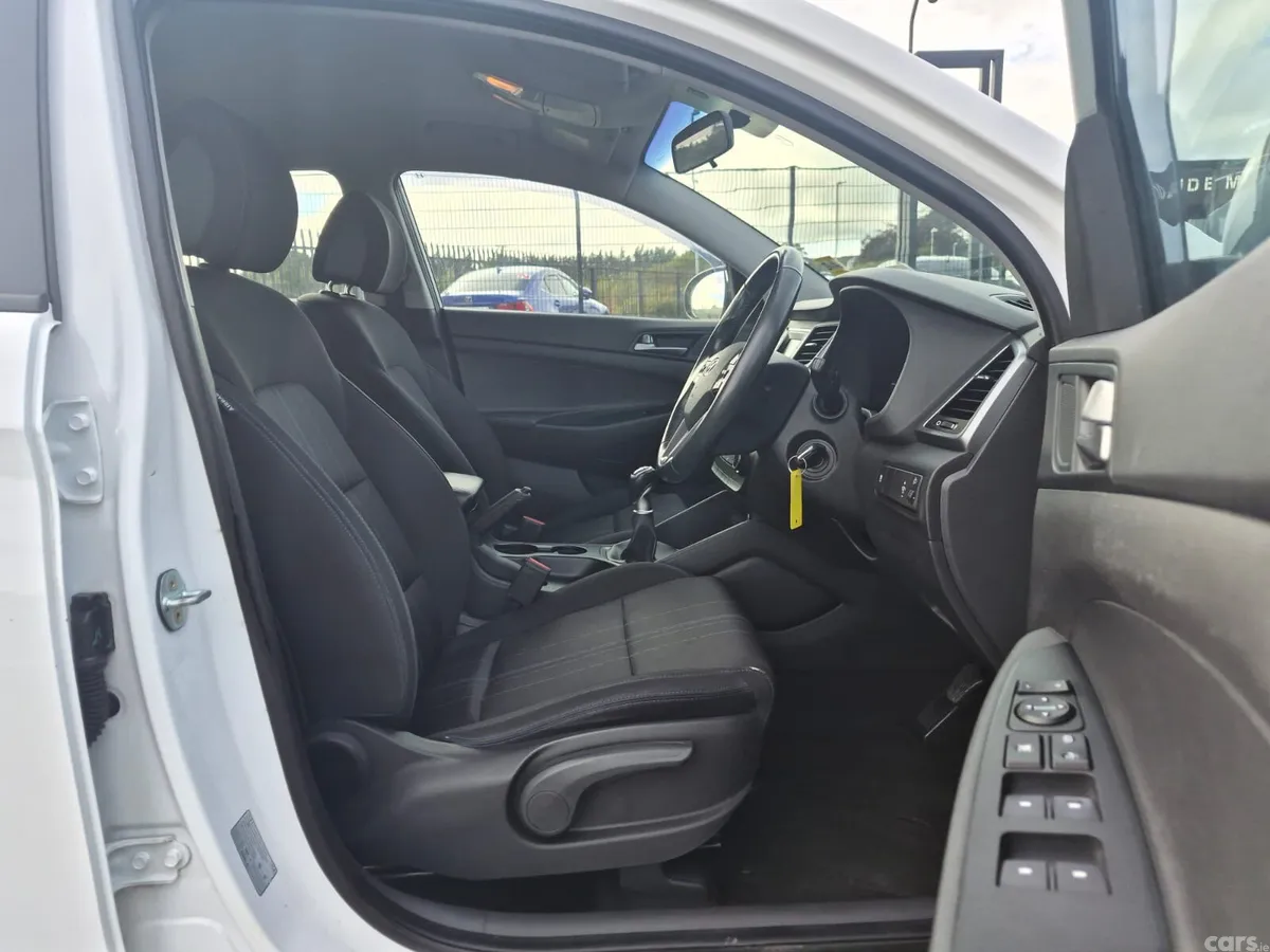 Hyundai Tucson SUV, Diesel, 2016, White