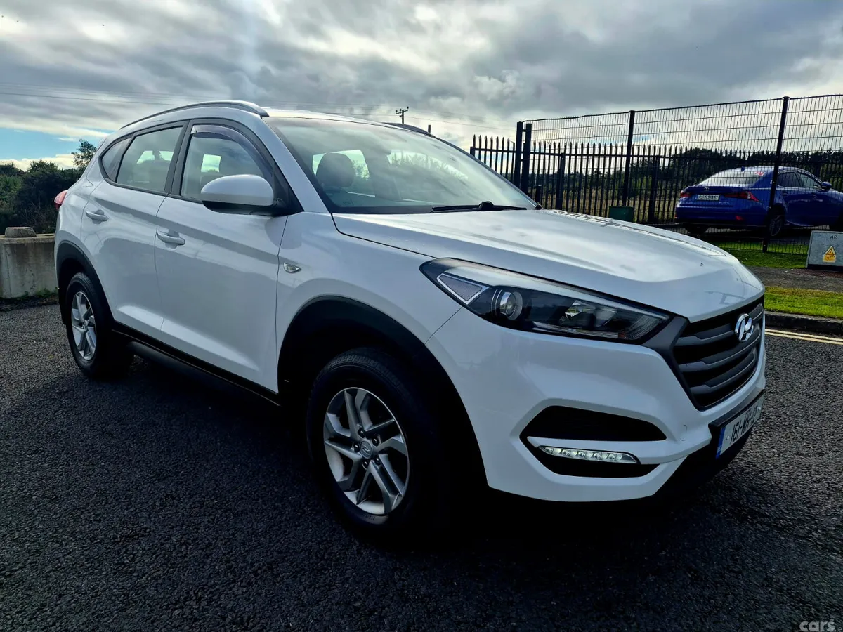 Hyundai Tucson SUV, Diesel, 2016, White