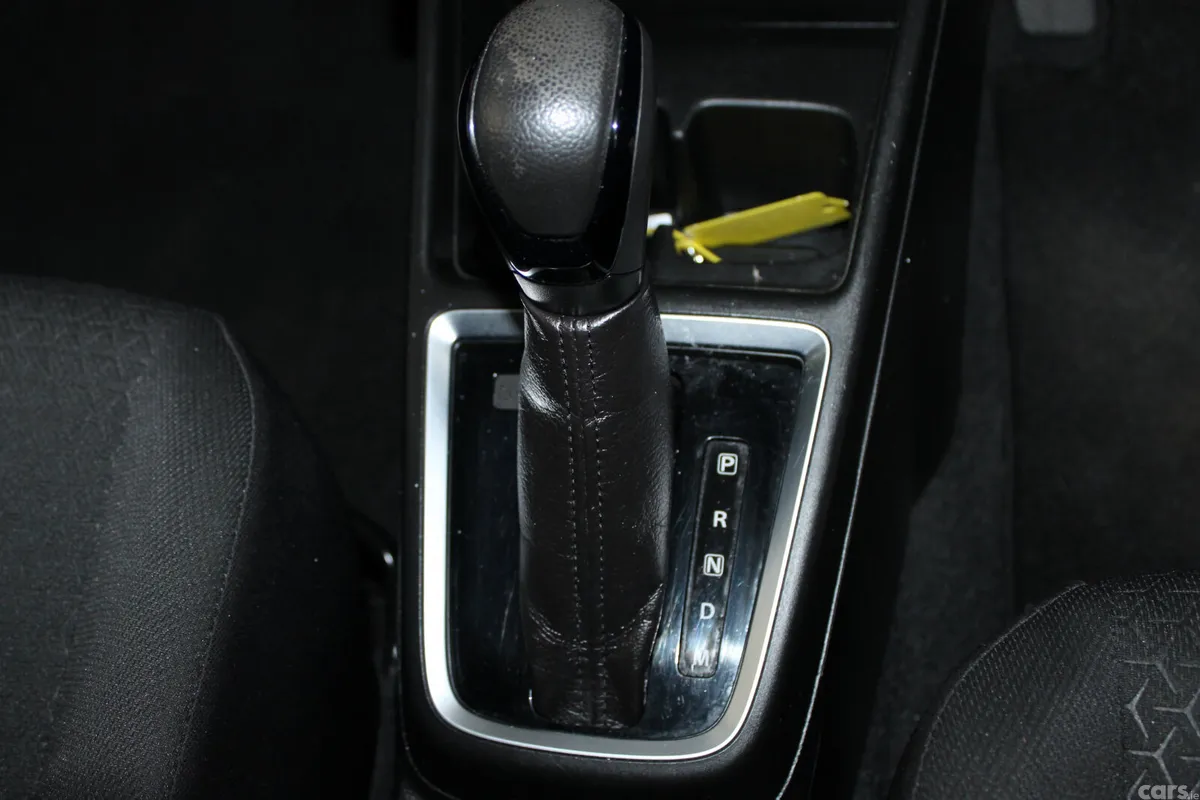 Suzuki Swift Hatchback, Petrol, 2017, Blue
