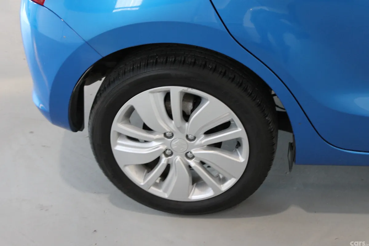 Suzuki Swift Hatchback, Petrol, 2017, Blue
