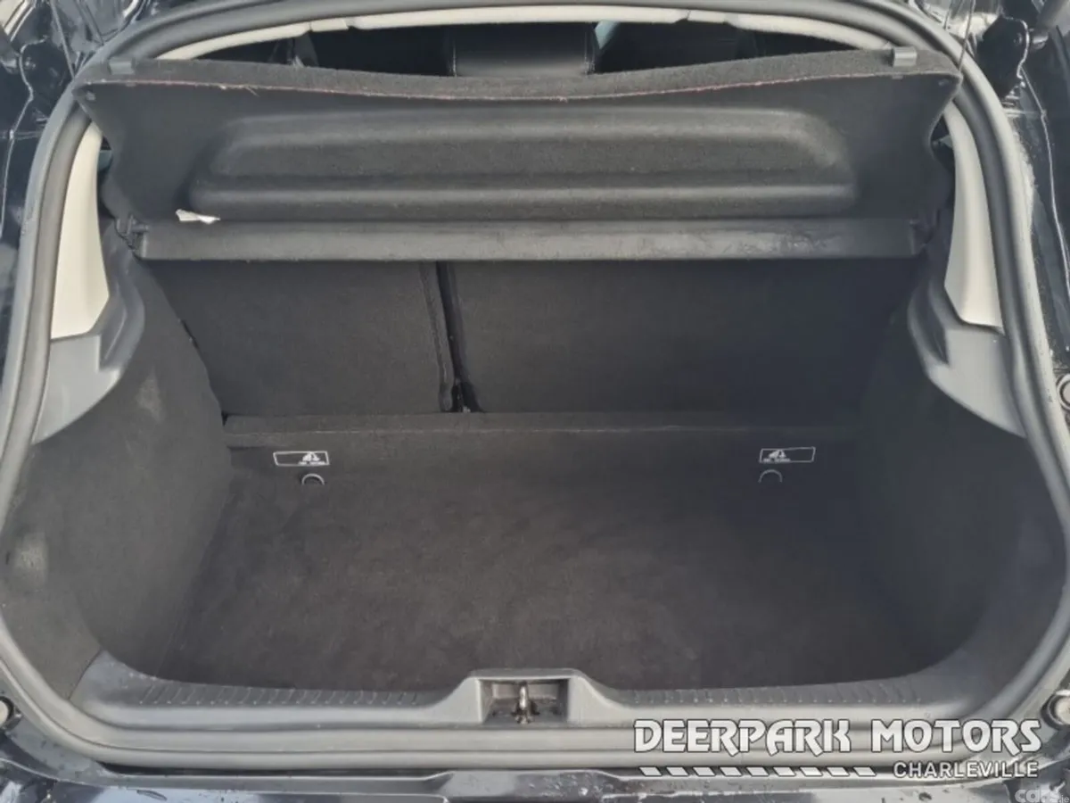 Renault Clio Hatchback, Diesel, 2018, Black