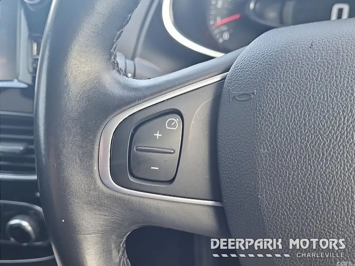 Renault Clio Hatchback, Diesel, 2018, Black