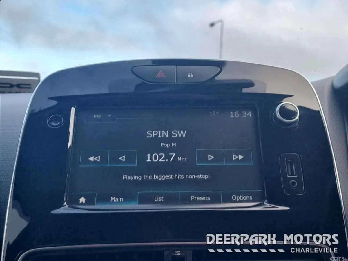 Renault Clio Hatchback, Diesel, 2018, Black