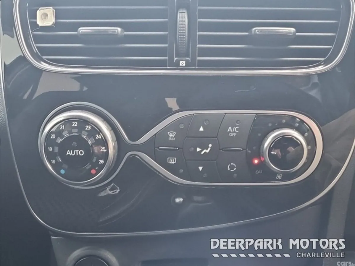 Renault Clio Hatchback, Diesel, 2018, Black