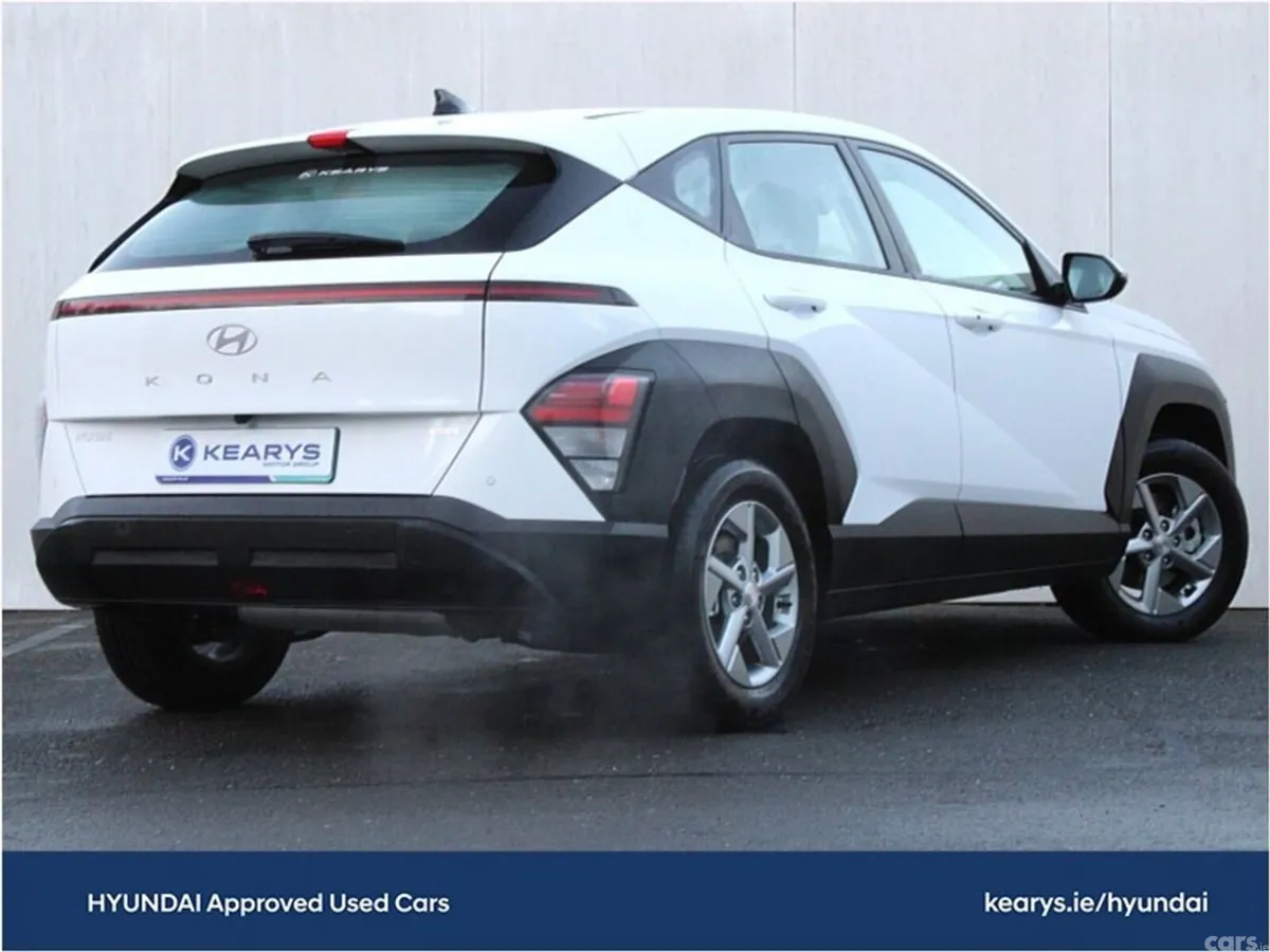 Hyundai KONA MPV, Petrol Hybrid, 2026, White