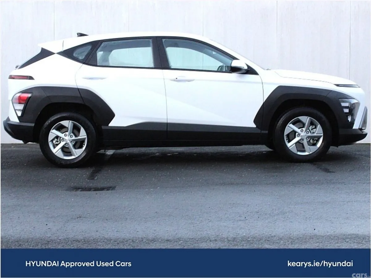 Hyundai KONA MPV, Petrol Hybrid, 2026, White