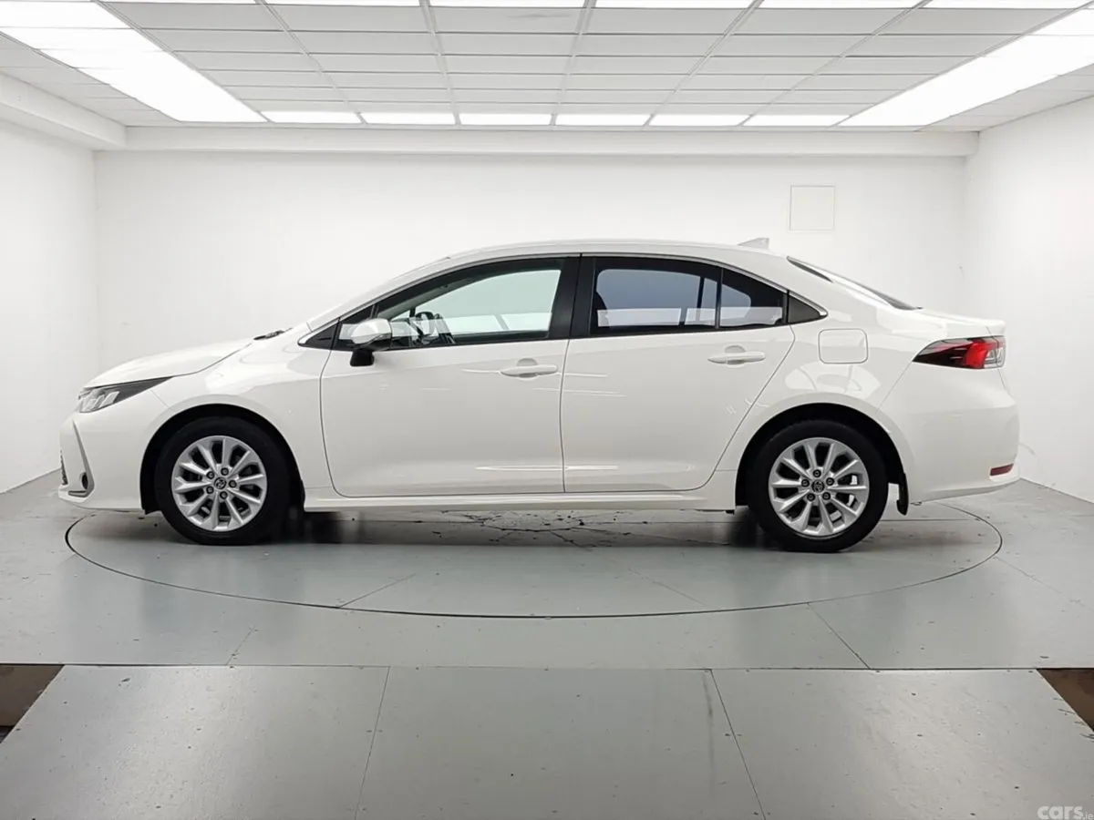 Toyota Corolla Saloon, Petrol Hybrid, 2023, White