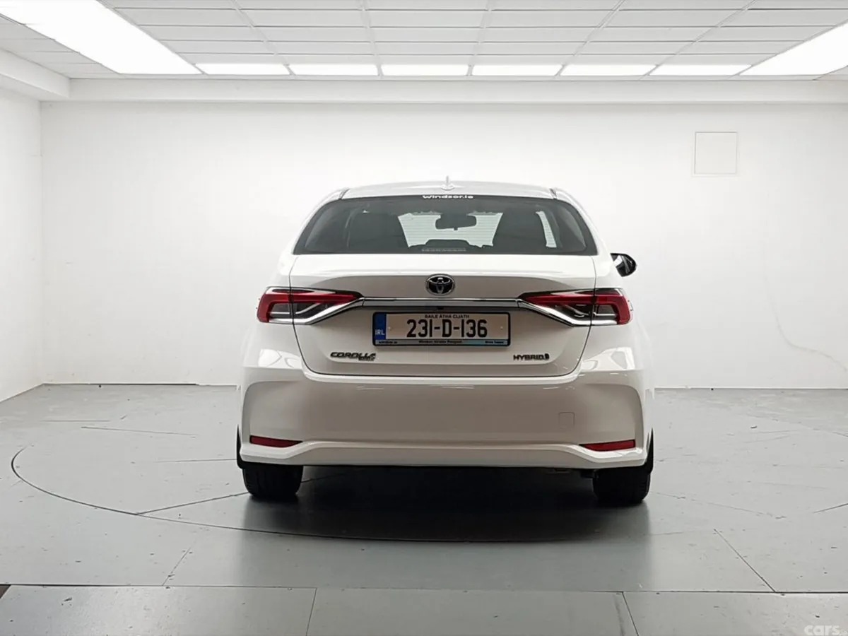Toyota Corolla Saloon, Petrol Hybrid, 2023, White