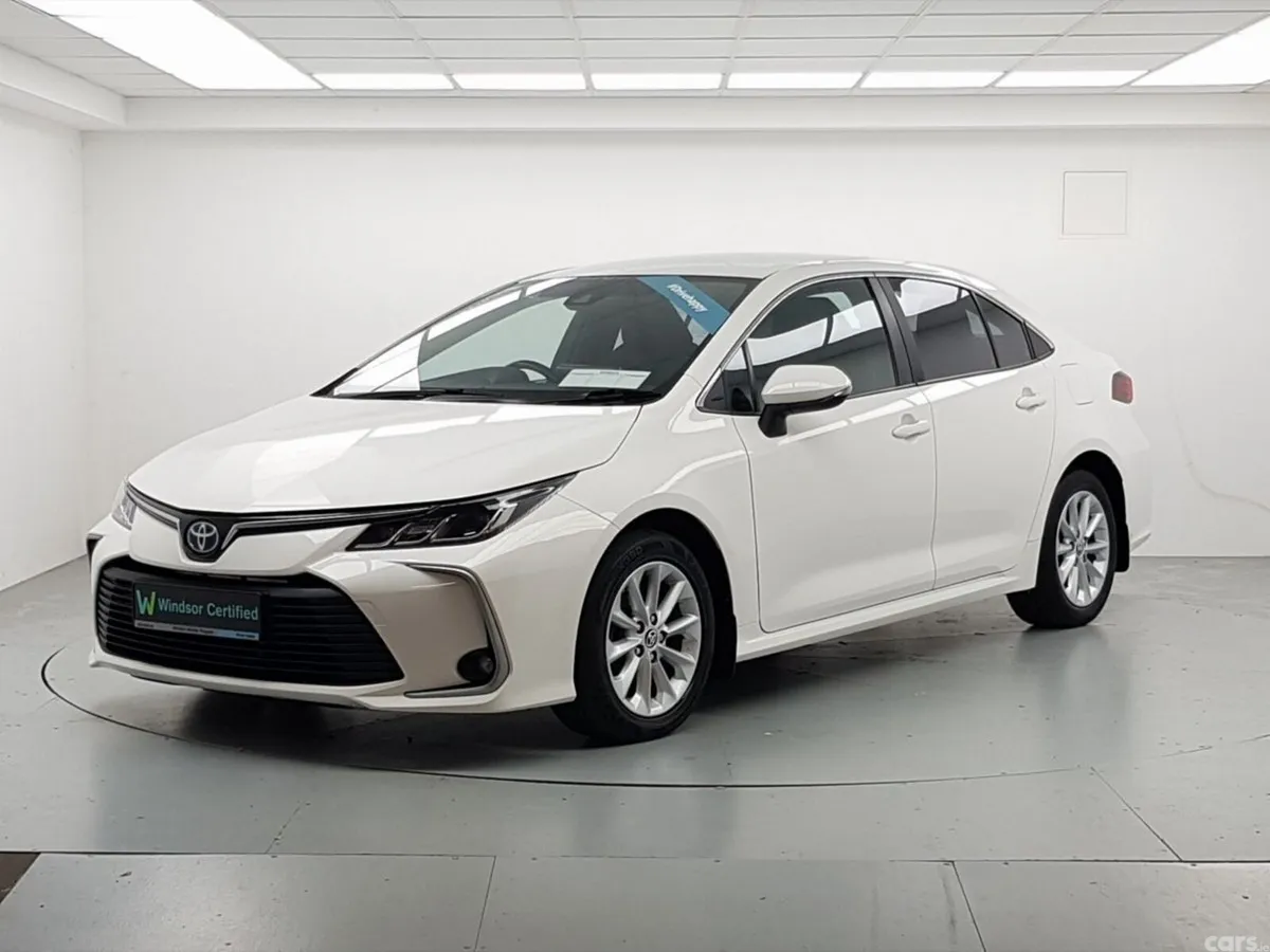 Toyota Corolla Saloon, Petrol Hybrid, 2023, White
