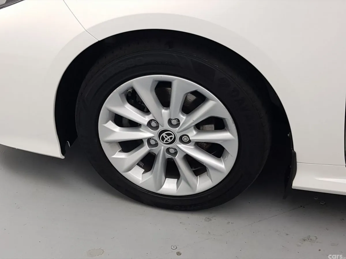 Toyota Corolla Saloon, Petrol Hybrid, 2023, White