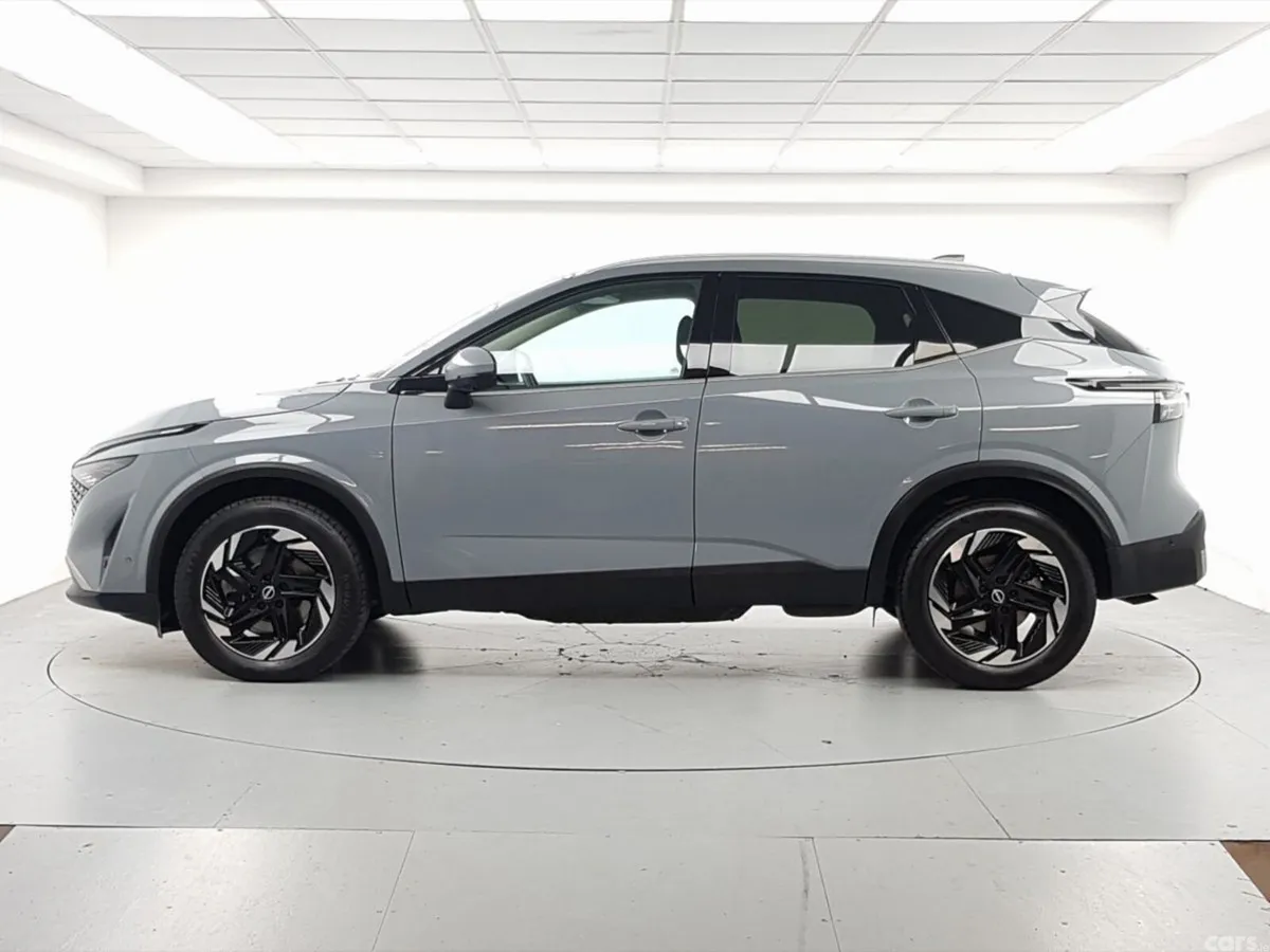 Nissan Qashqai MPV, Petrol Hybrid, 2026, Grey