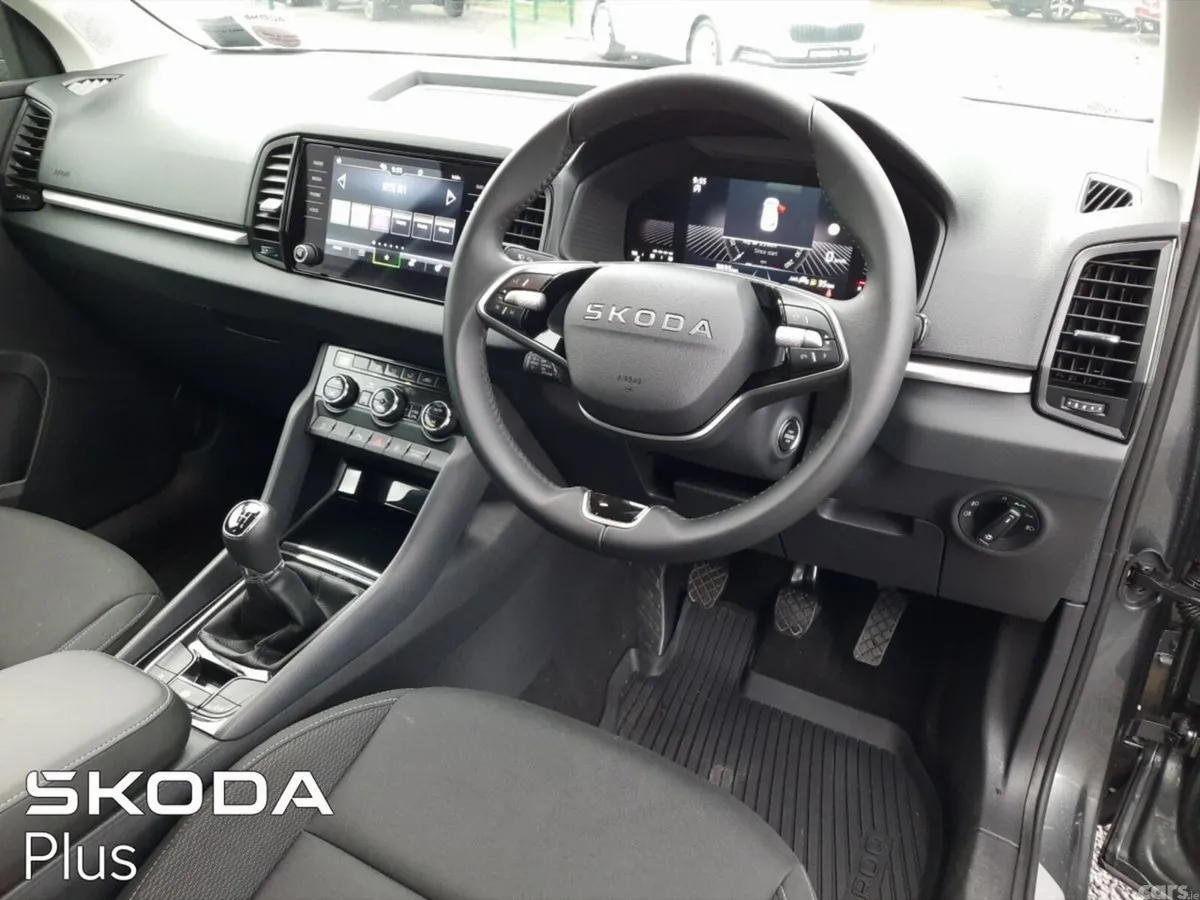Skoda Karoq SUV, Petrol, 2026, Grey