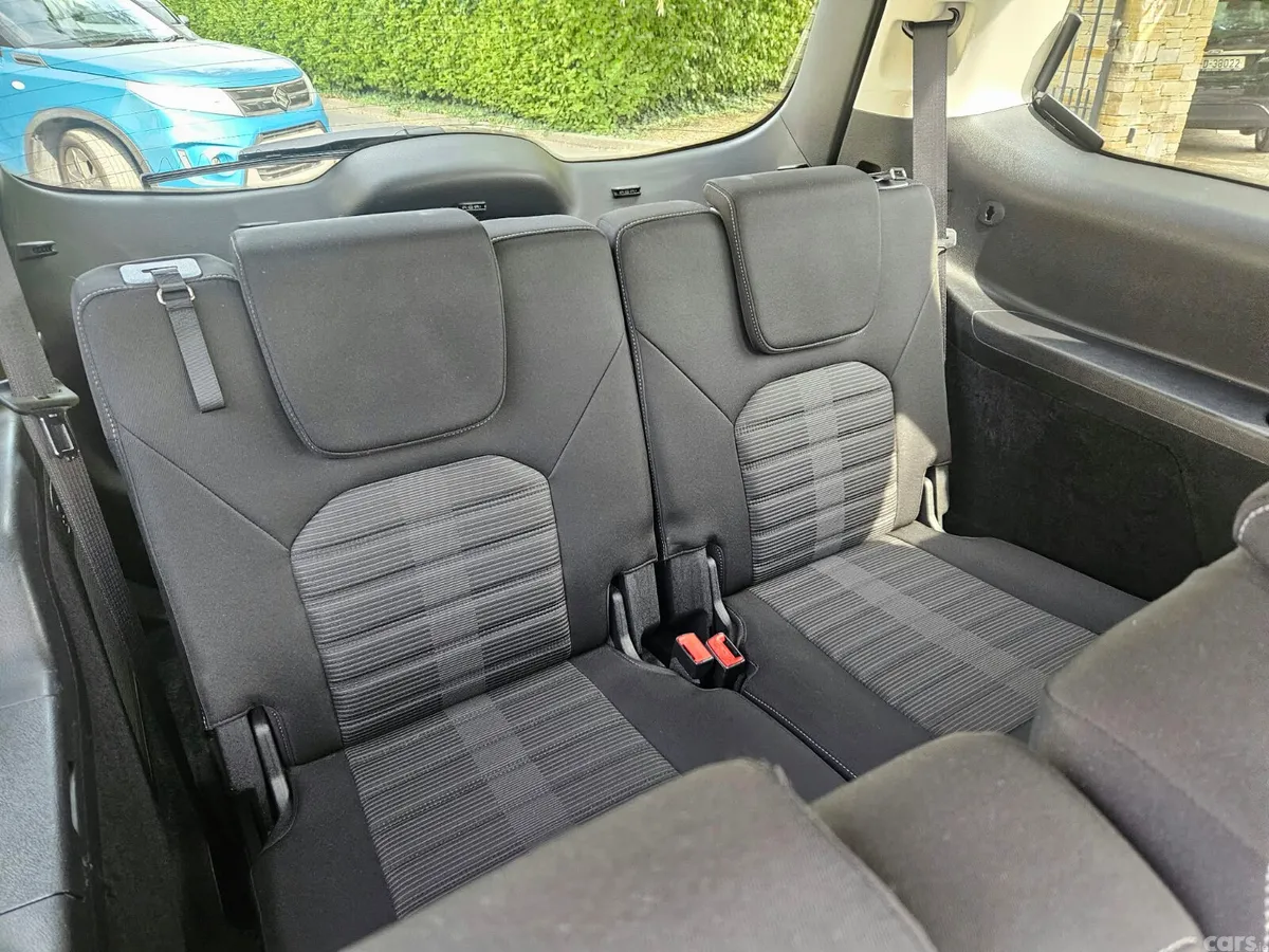 Ford Galaxy MPV, Diesel, 2018, Black