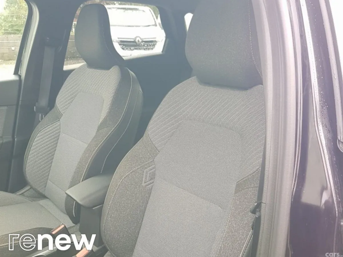 Renault Captur Hatchback, Petrol, 2026, Black