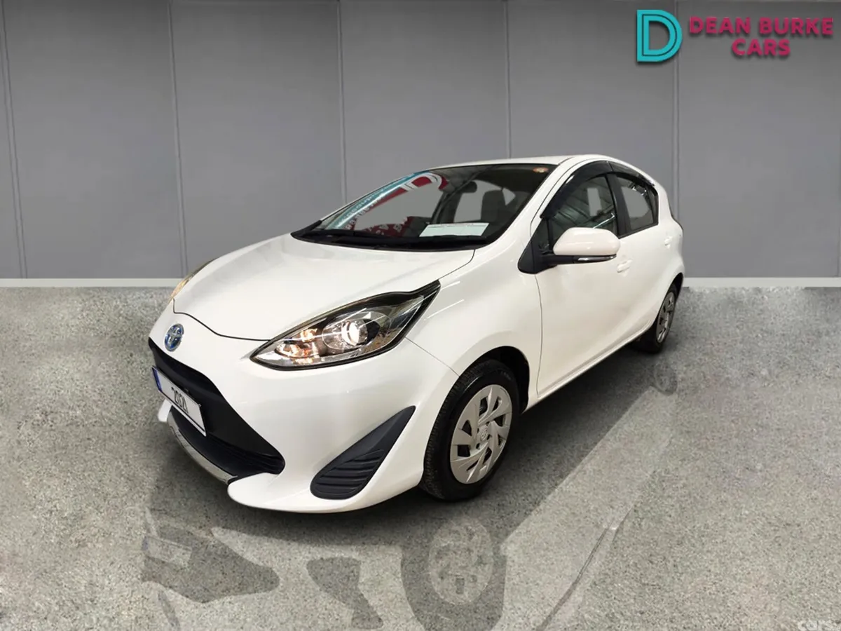 Toyota Aqua Hatchback, Petrol Hybrid, 2021, White