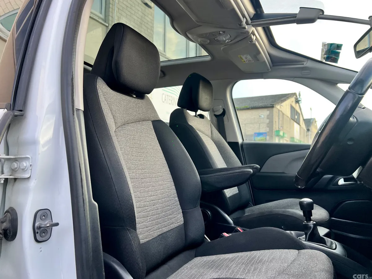 Citroen C4 Hatchback, Diesel, 2016, White