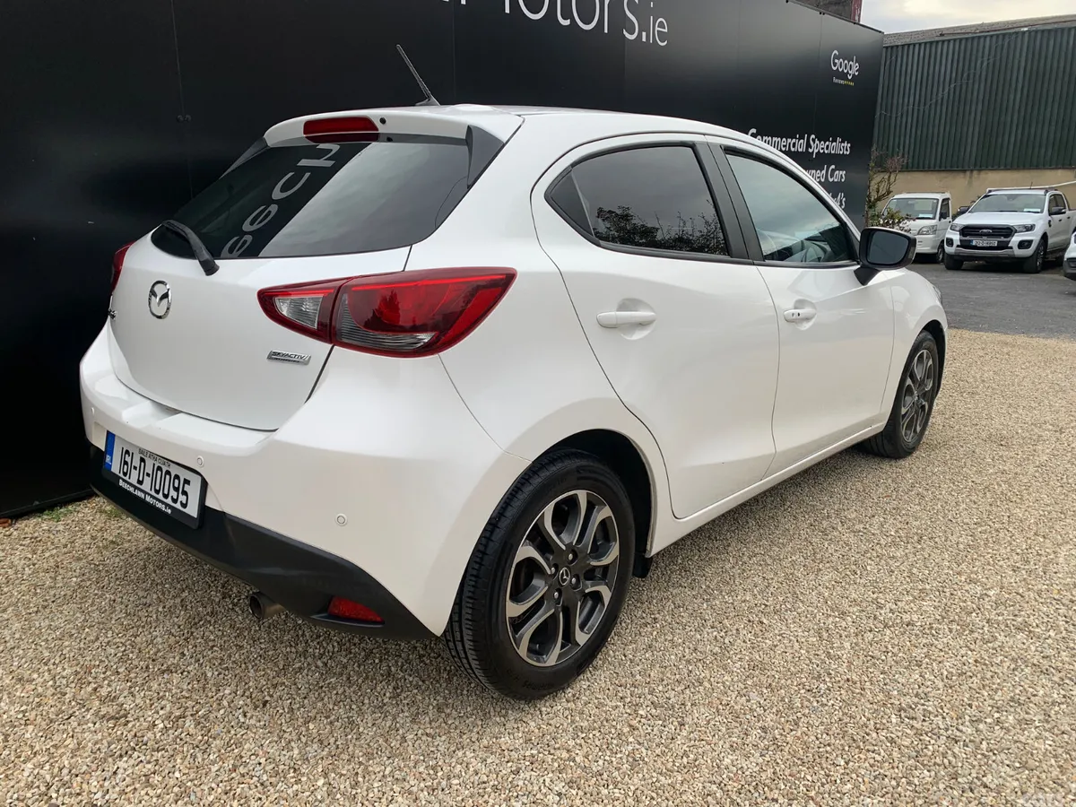 Mazda Mazda2 Hatchback, Petrol, 2016, White