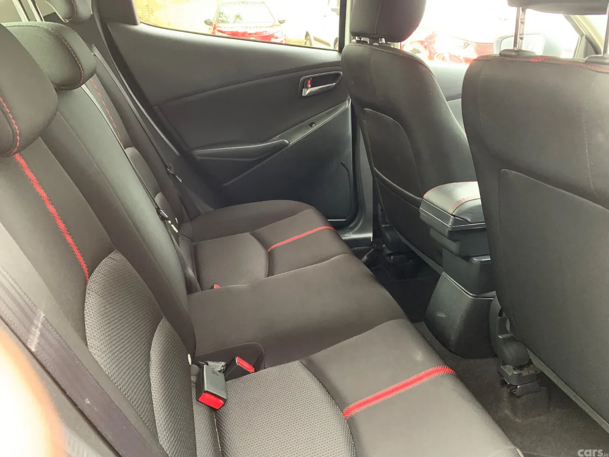 Mazda Mazda2 Hatchback, Petrol, 2016, White