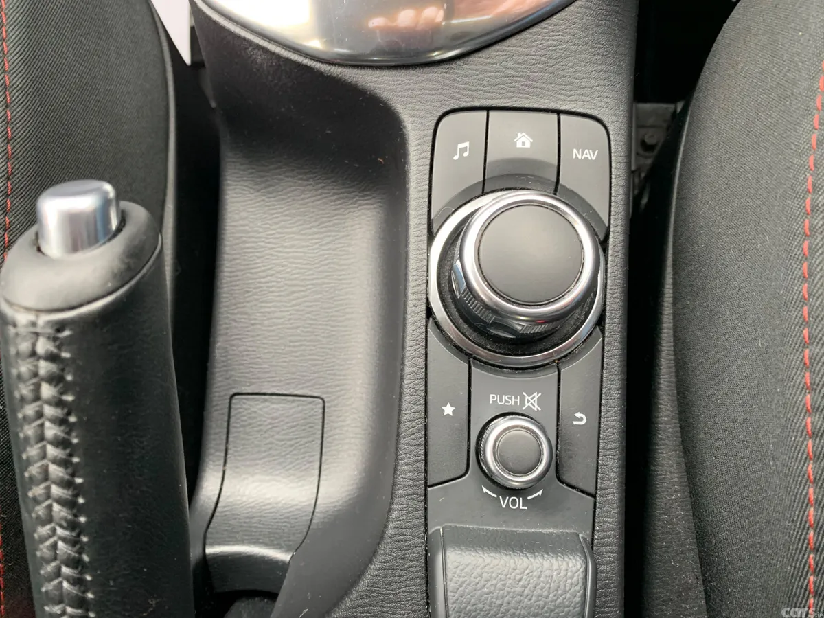Mazda Mazda2 Hatchback, Petrol, 2016, White