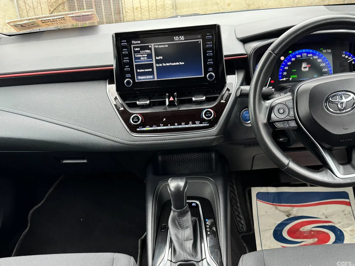Toyota Corolla Hatchback, Petrol Hybrid, 2019, Green
