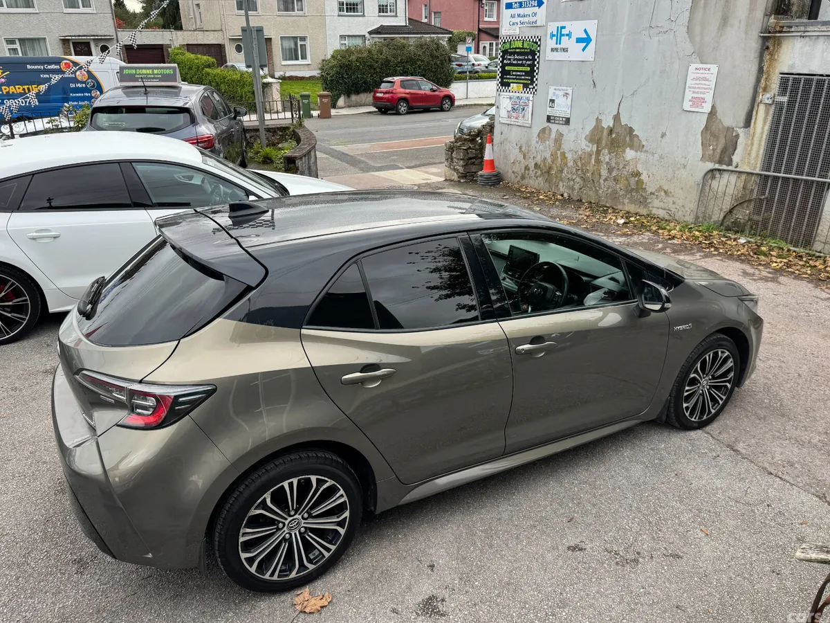 Toyota Corolla Hatchback, Petrol Hybrid, 2019, Green