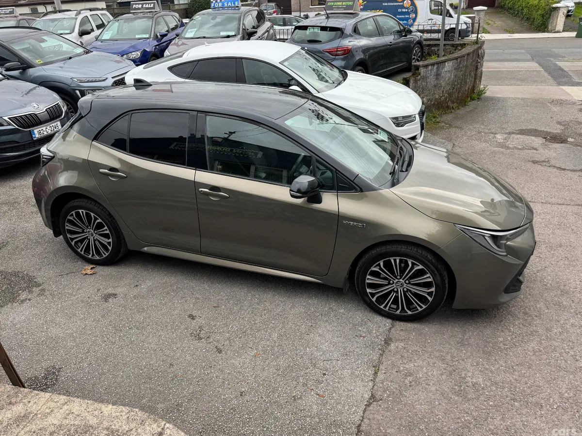Toyota Corolla Hatchback, Petrol Hybrid, 2019, Green