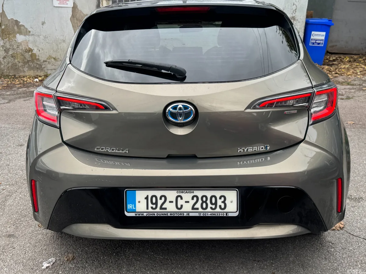 Toyota Corolla Hatchback, Petrol Hybrid, 2019, Green